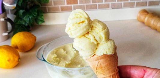 Evde Dondurma Nasıl Yapılır? - Yemek Tarifleri - dondurma yapımı dondurma yapımı kolay az malzemeli evde limonlu dondurma yapımı