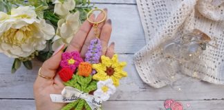 Çiçek Buketi Örgü Anahtarlık Yapılışı - Örgü Modelleri - basit anahtarlık yapımı kolay örgü anahtarlık modelleri örgü anahtarlık modelleri ve yapılışları tığ işi